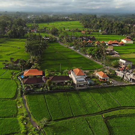 Villa Popolan And Guest House Ubud Exterior foto