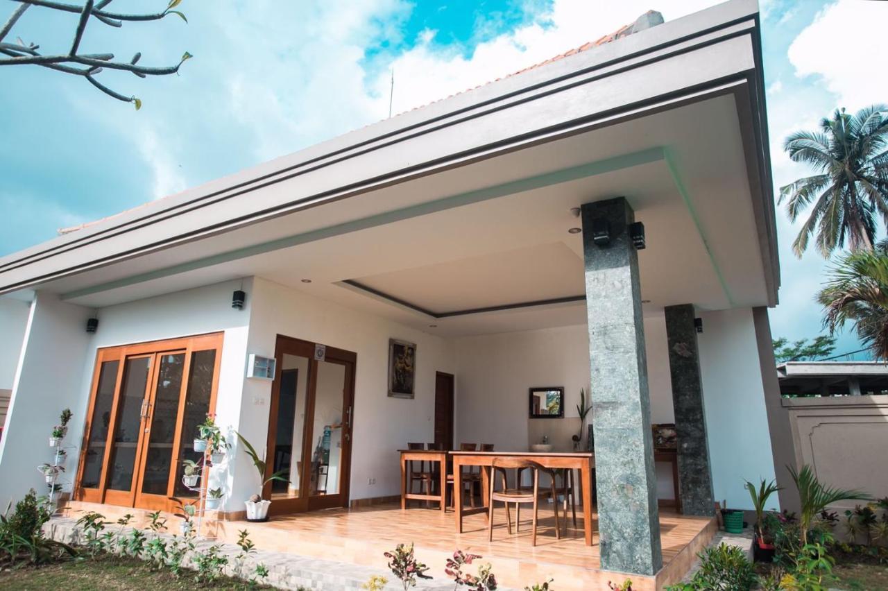 Villa Popolan And Guest House Ubud Exterior foto